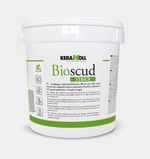 Impermeabilizante coloreado multiuso con fibras para cubiertas planas e inclinadas, para membranas bituminosas y para superficies exteriores transitables. Flexible, resistente a los rayos UV, a los agentes atmosféricos y al agua encharcada, Bioscud Fiber de Kerakoll. RAL 9010 Bote 20kg